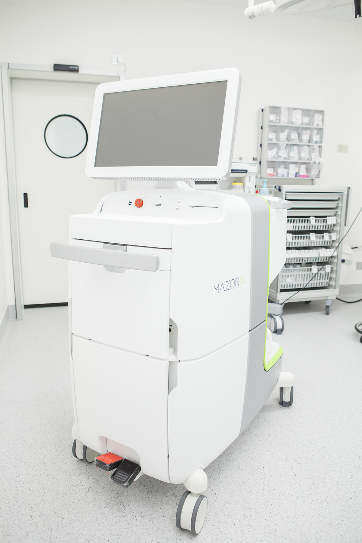 operating theatre apparotology at the neuro vertebral institute